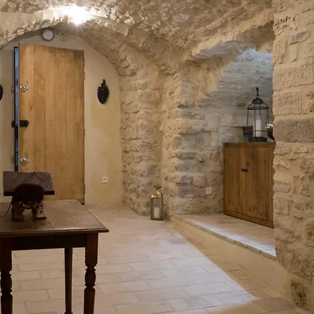 Maison De Charme, Jardin Et Piscine Proche D'uzes 펜션