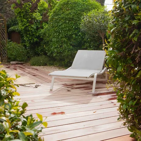 Maison De Charme, Jardin Et Piscine Proche D'uzes 度假居
